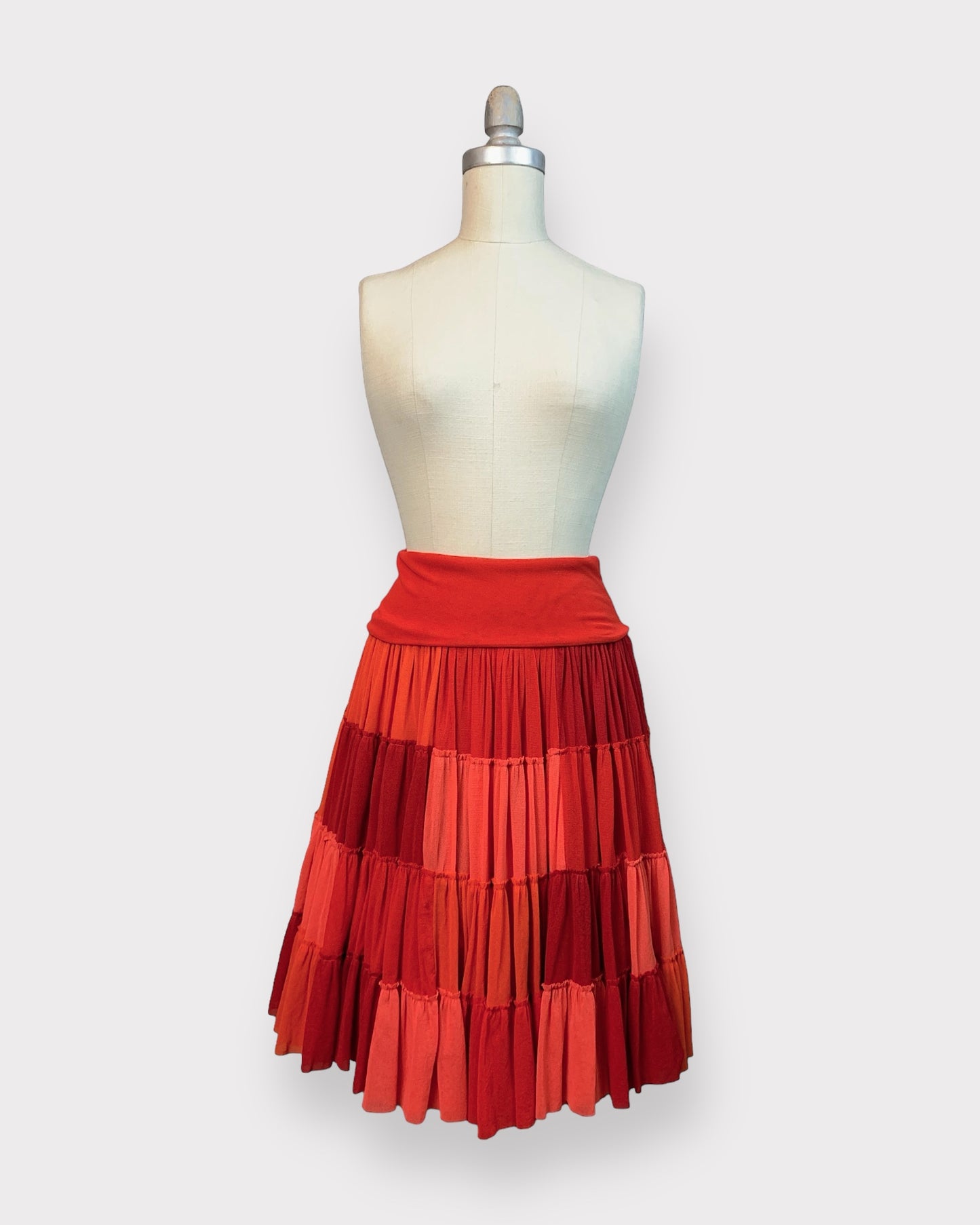 Robe ou jupe tutu rouge, Jean-Paul Gauthier, L