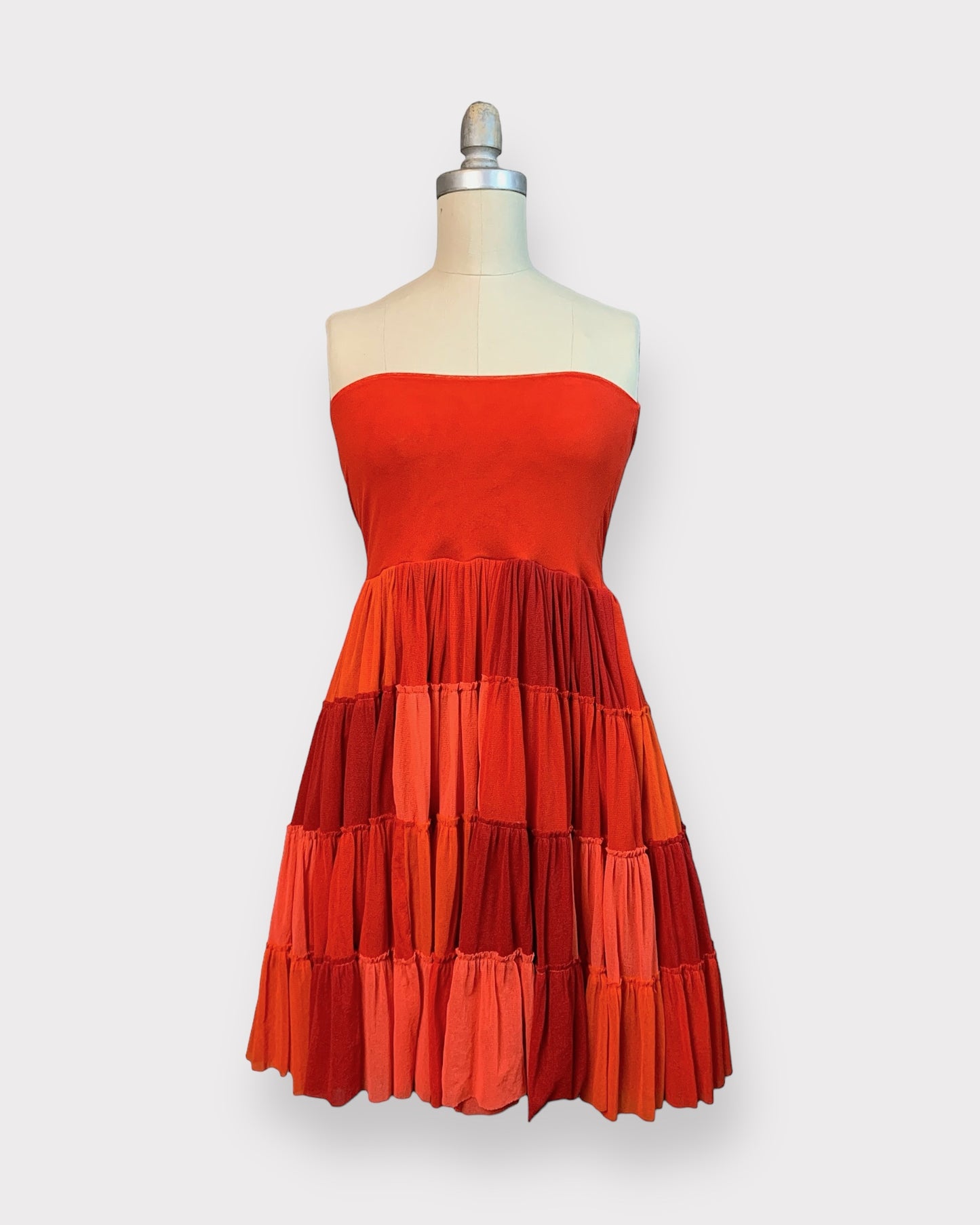 Robe ou jupe tutu rouge, Jean-Paul Gauthier, L