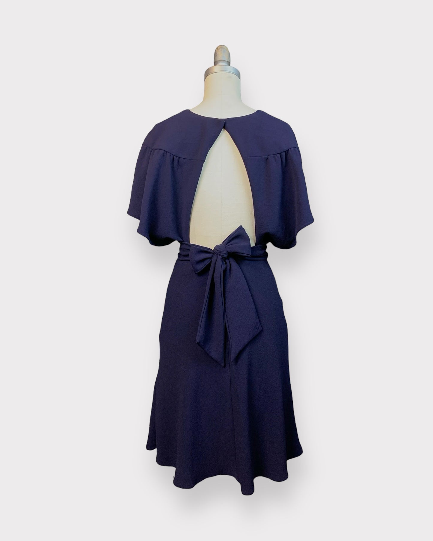 Robe bleue, Bash, 0