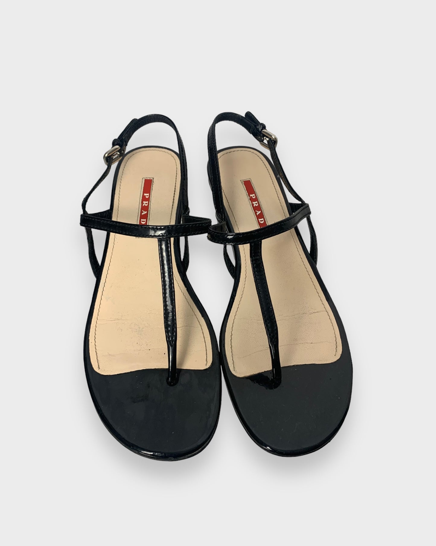 Sandales noires, Prada