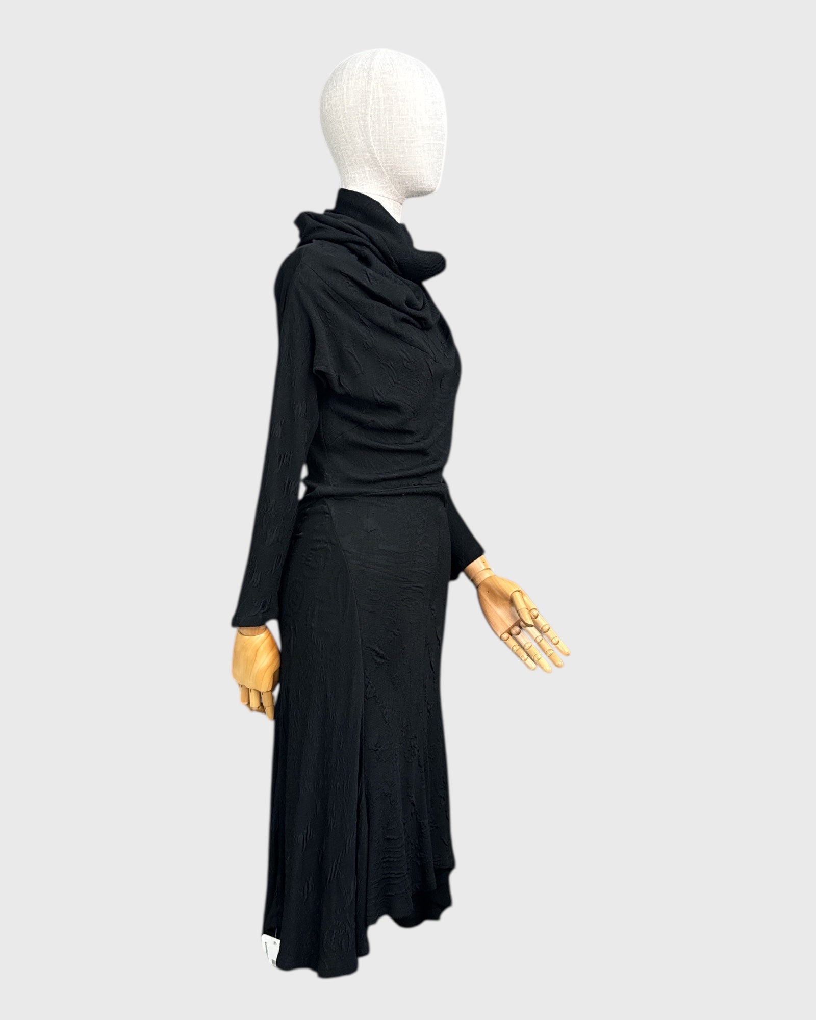 Robe longue noire Col drapé Georges Levesque, S